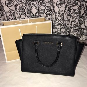 Black Large Selma Michael Kors satchel/crossbody